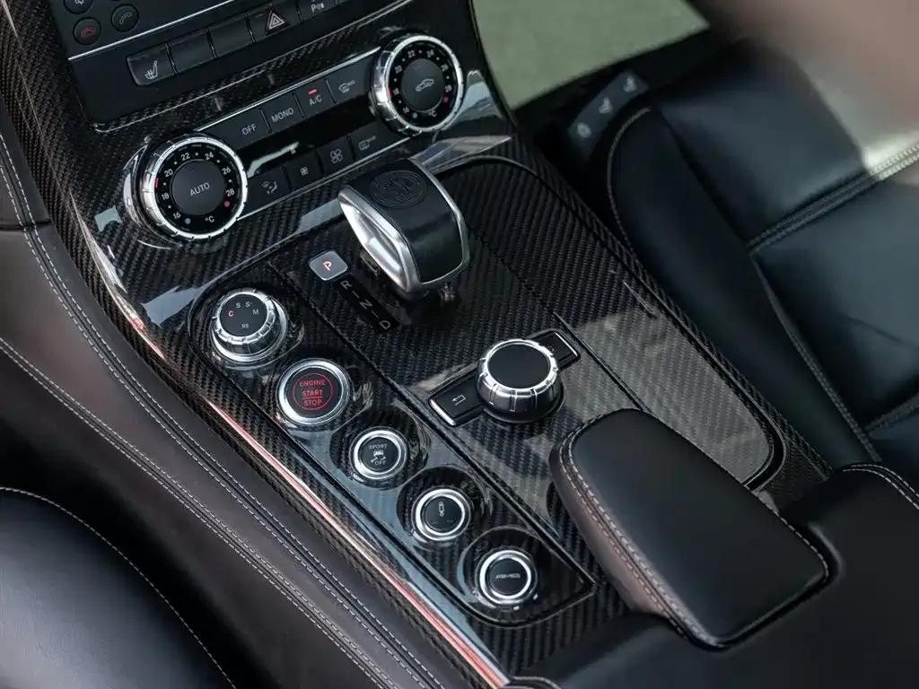 2011 Mercedes-Benz SLS AMG — миниатюра 16