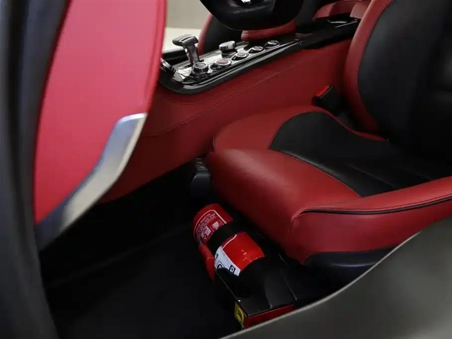 2011 Mercedes-Benz SLS AMG — миниатюра 12