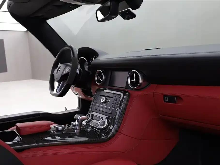 2011 Mercedes-Benz SLS AMG — миниатюра 8