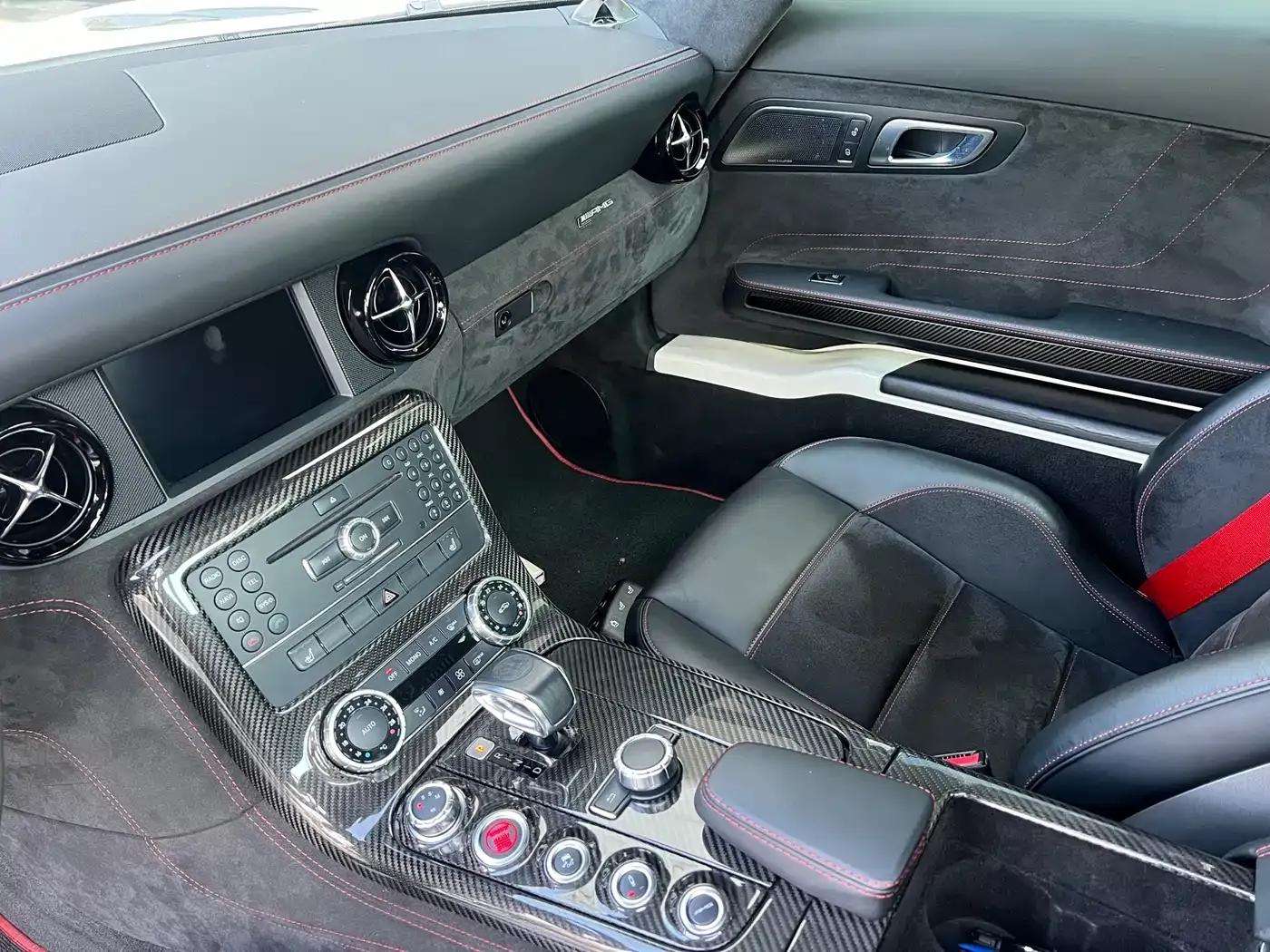 2014 Mercedes-Benz SLS-Class AMG Black Series — миниатюра 7