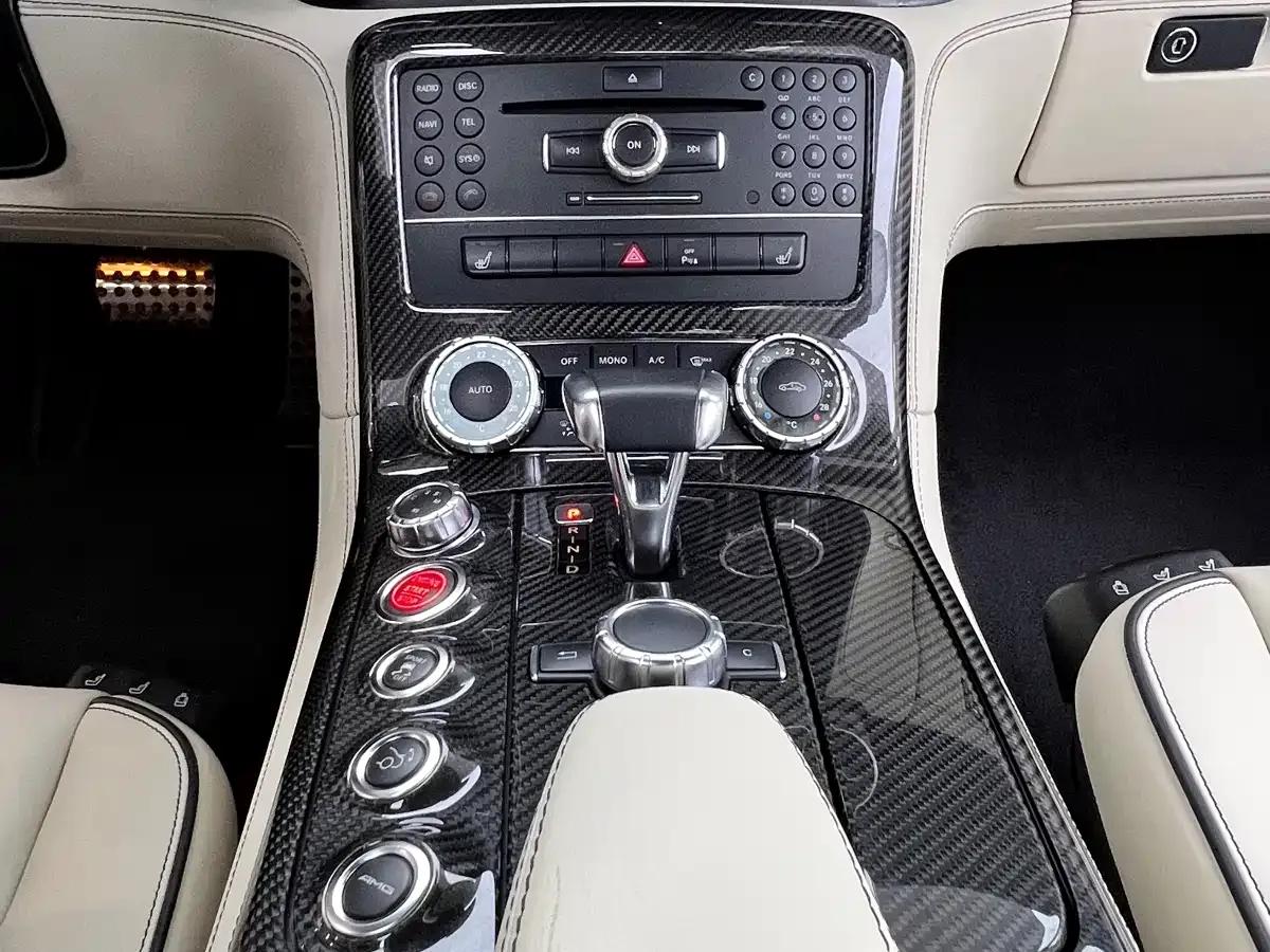 2011 Mercedes-Benz SLS AMG — миниатюра 15