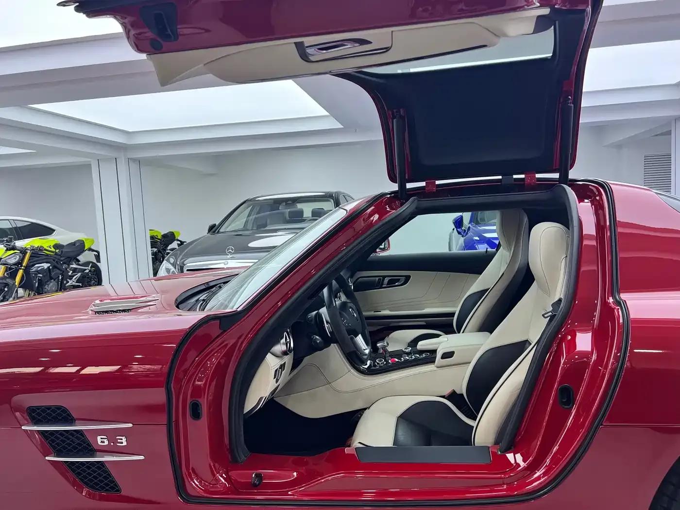 2011 Mercedes-Benz SLS AMG — миниатюра 8
