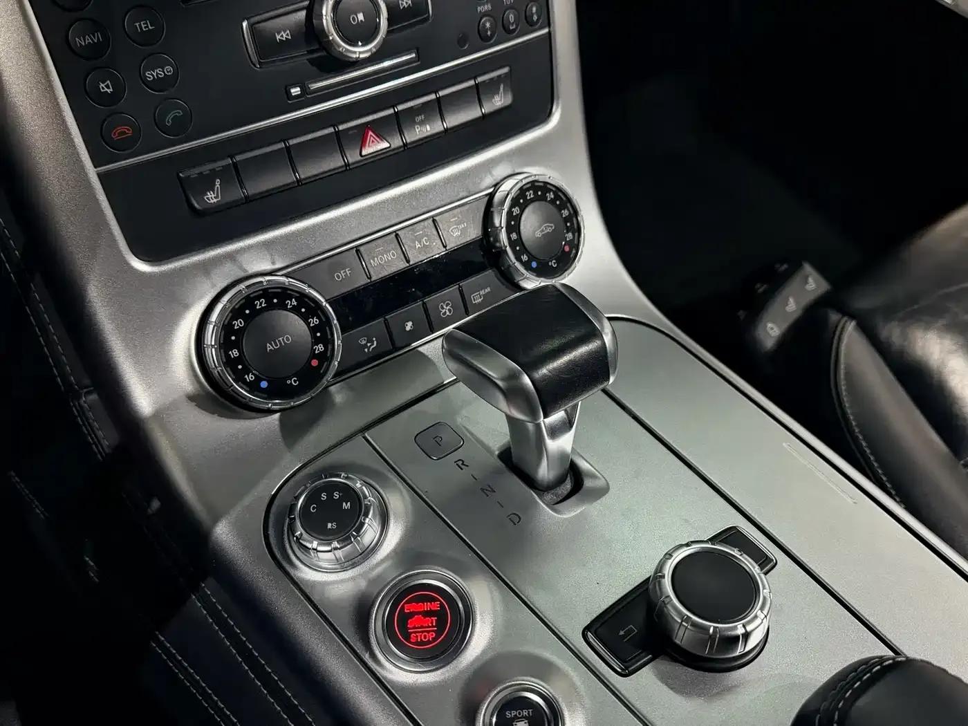 2011 Mercedes-Benz SLS AMG — миниатюра 8