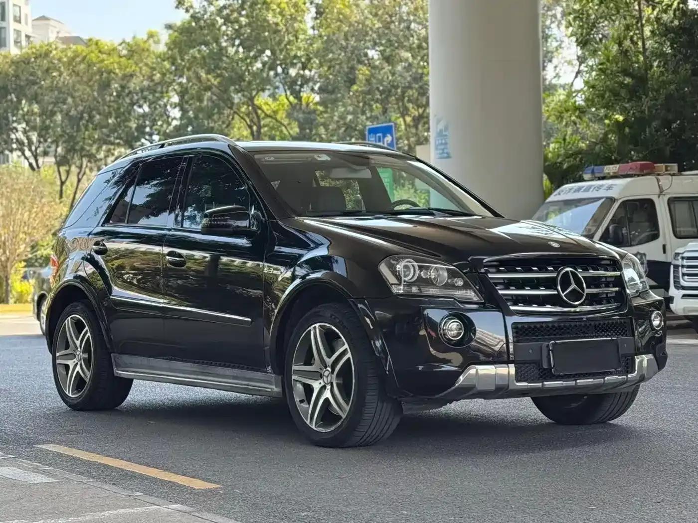 2012 Mercedes-Benz M-Class AMG ML 63 — миниатюра 3