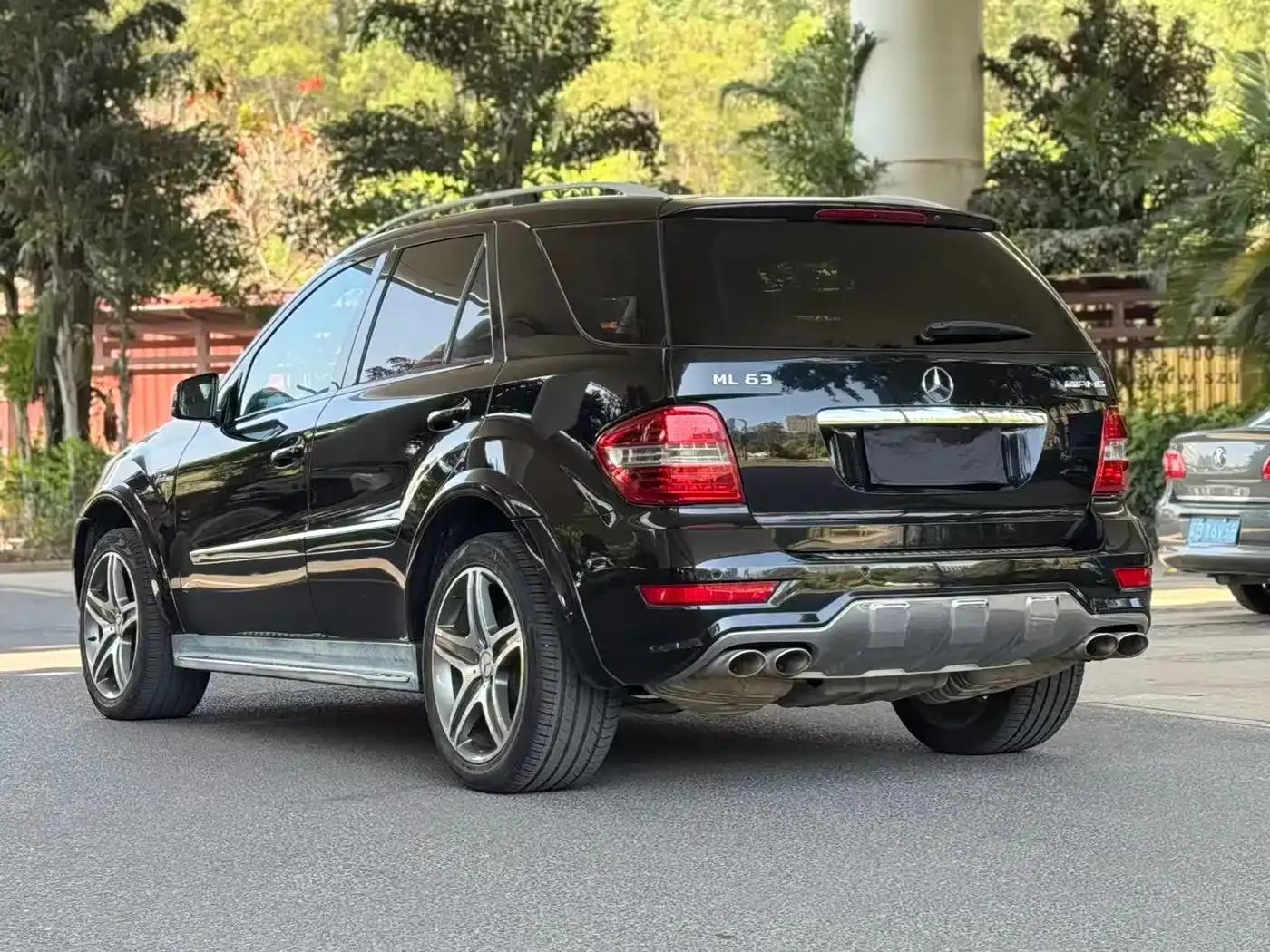 2012 Mercedes-Benz M-Class AMG ML 63 — миниатюра 4