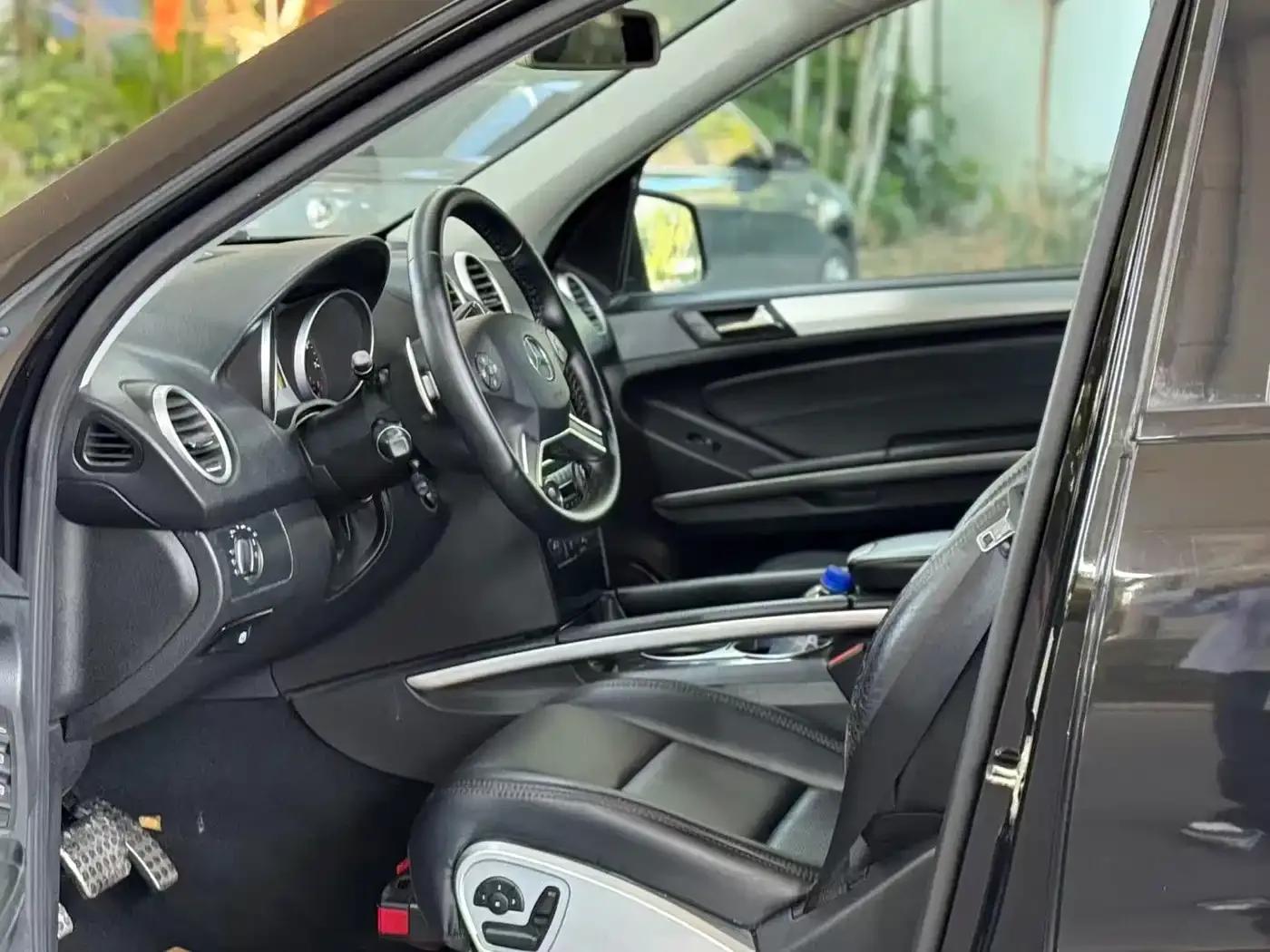 2012 Mercedes-Benz M-Class AMG ML 63 — миниатюра 7