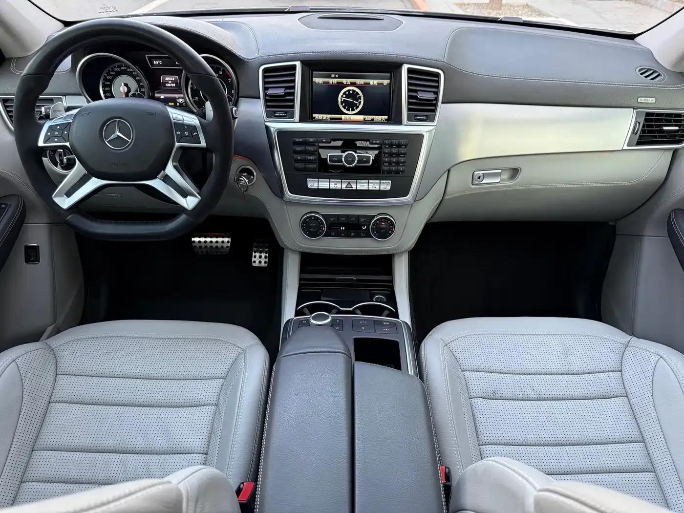 2012 Mercedes-Benz M-Class AMG ML 63 — миниатюра 12