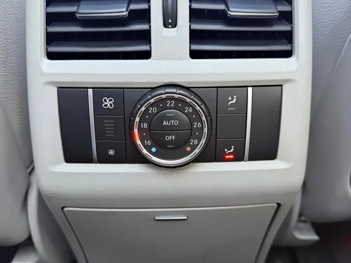 2012 Mercedes-Benz M-Class AMG ML 63 — миниатюра 8