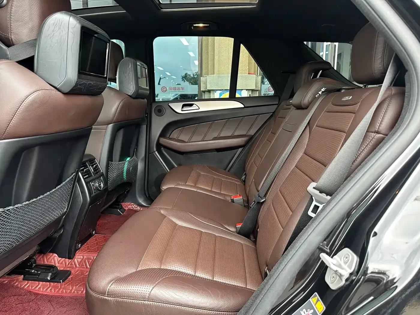 2014 Mercedes-Benz M-Class AMG ML 63 — миниатюра 12