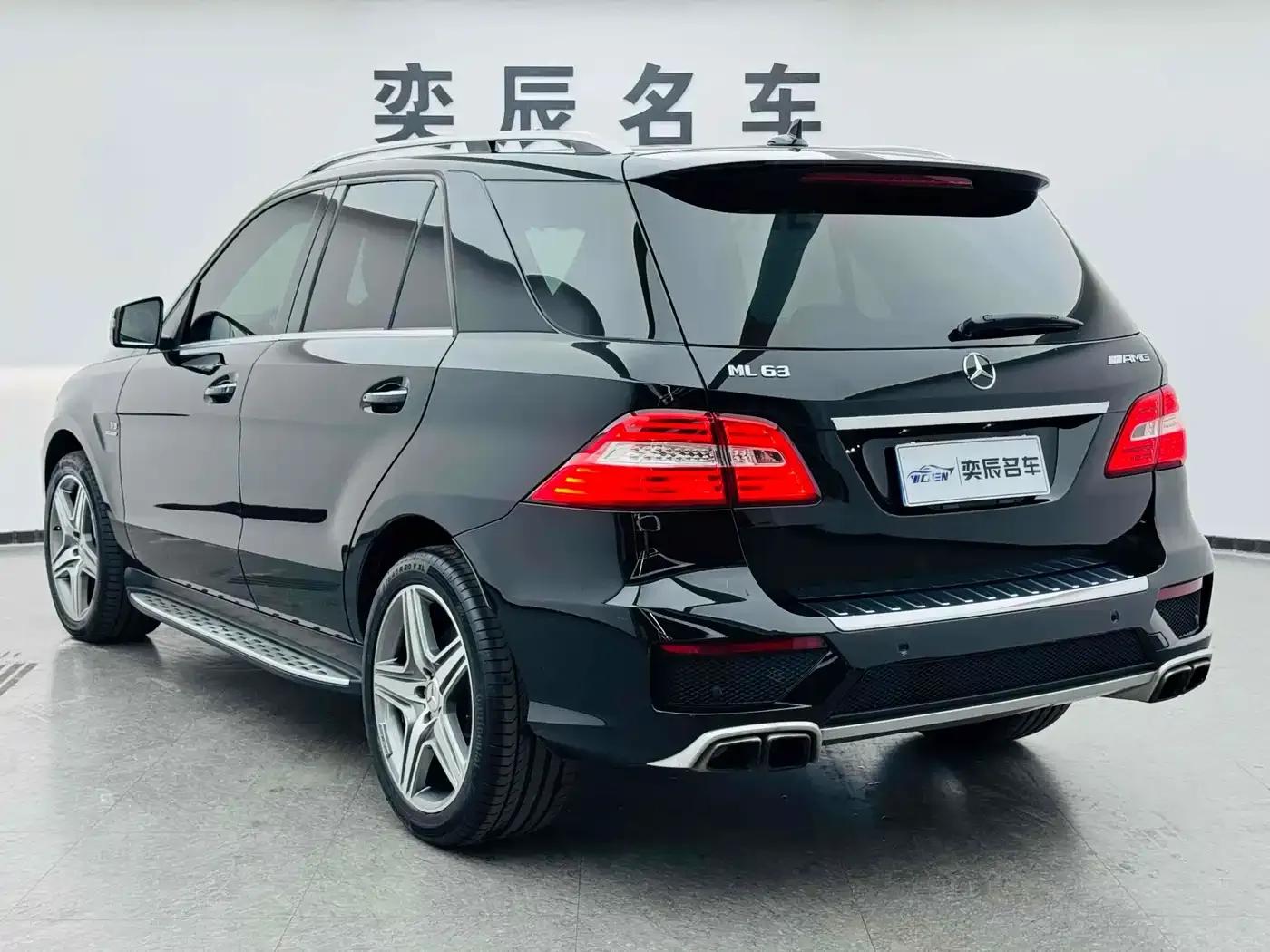 2012 Mercedes-Benz M-Class AMG ML 63 — миниатюра 4