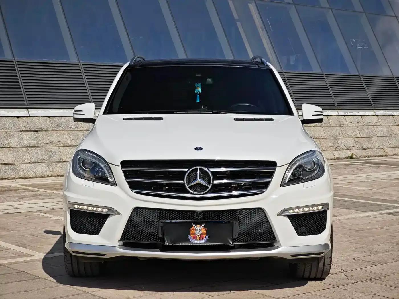 2012 Mercedes-Benz M-Class AMG ML 63 — миниатюра 2