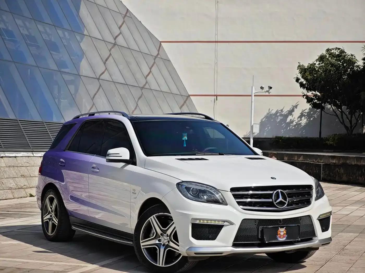 2012 Mercedes-Benz M-Class AMG ML 63 — миниатюра 3