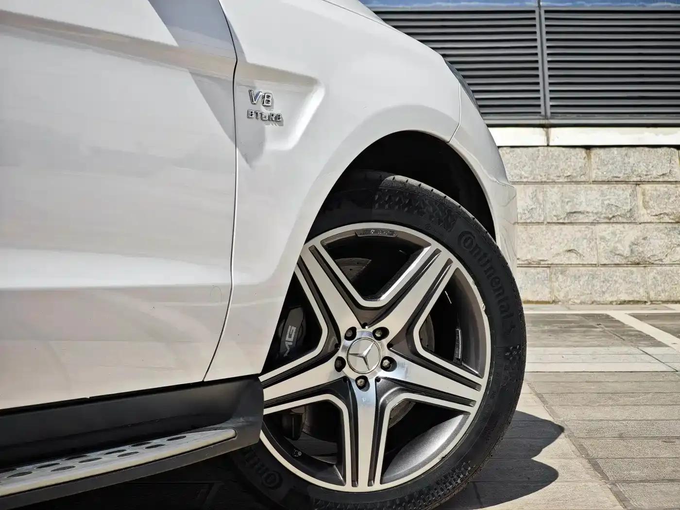 2012 Mercedes-Benz M-Class AMG ML 63 — миниатюра 8