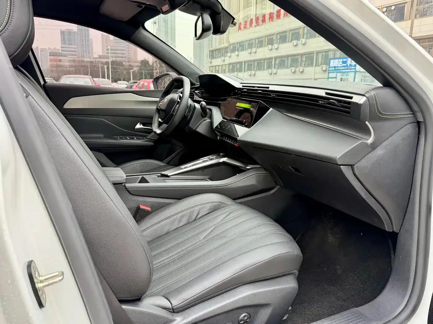 Peugeot 408X 2023 Charm Edition — миниатюра 14