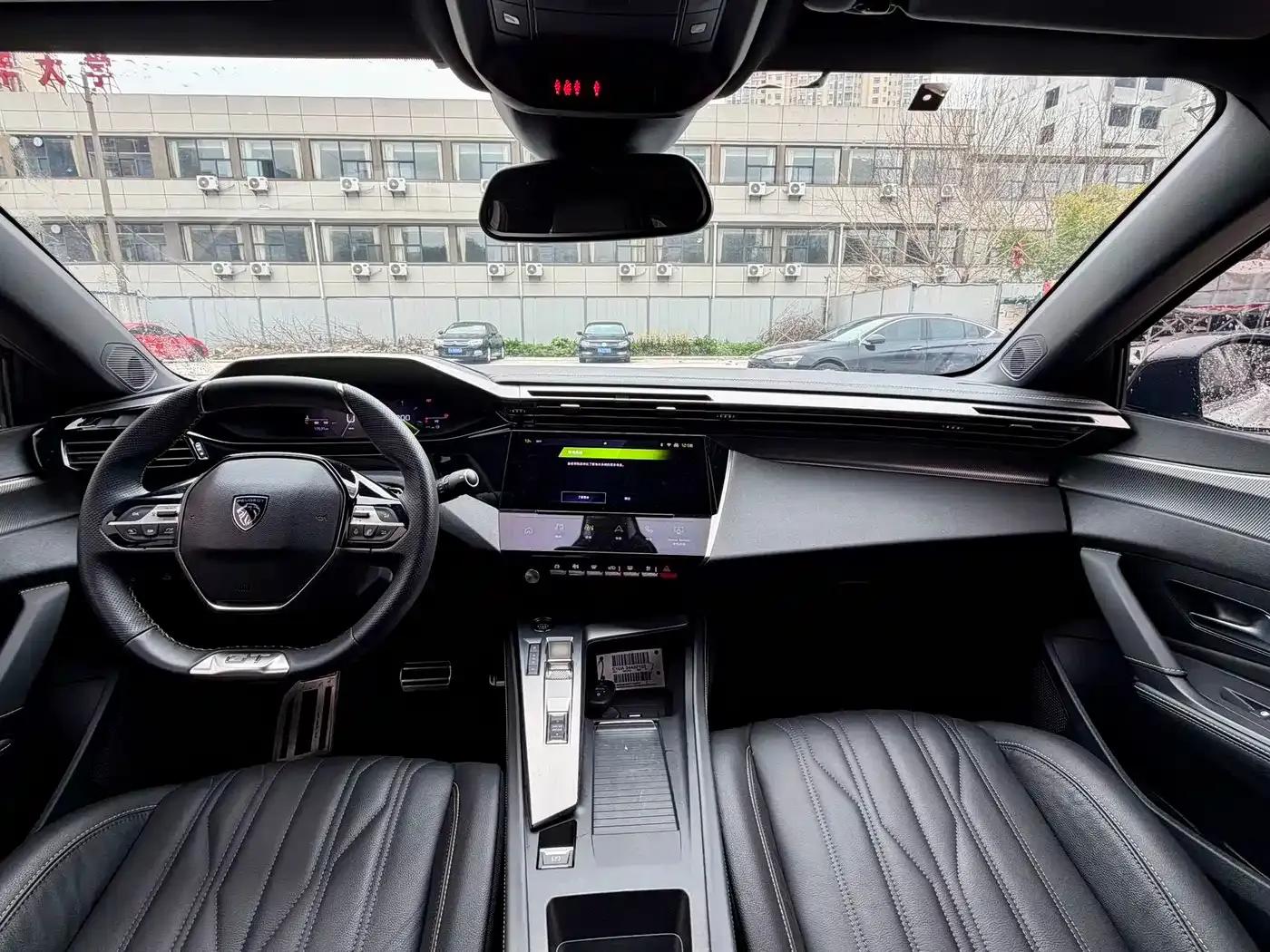 Peugeot 408X 2023 Charm Edition — миниатюра 18