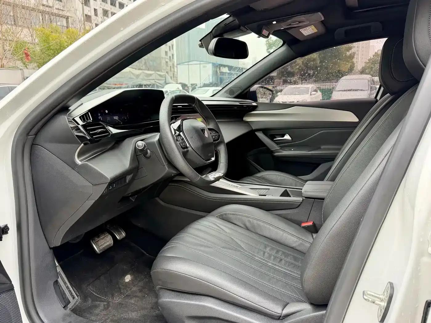 Peugeot 408X 2023 Charm Edition — миниатюра 10