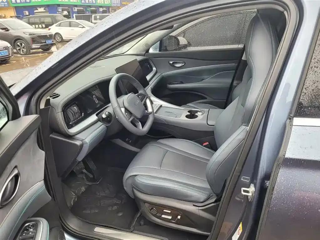 Hiace 07 DM-i 2025 Model 150 Navigator+ Edition — миниатюра 6