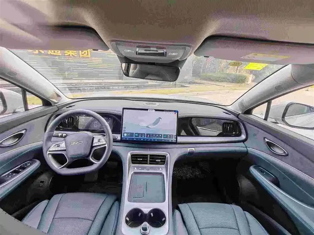 Hiace 07 DM-i 2025 Model 150 Navigator+ Edition — миниатюра 7