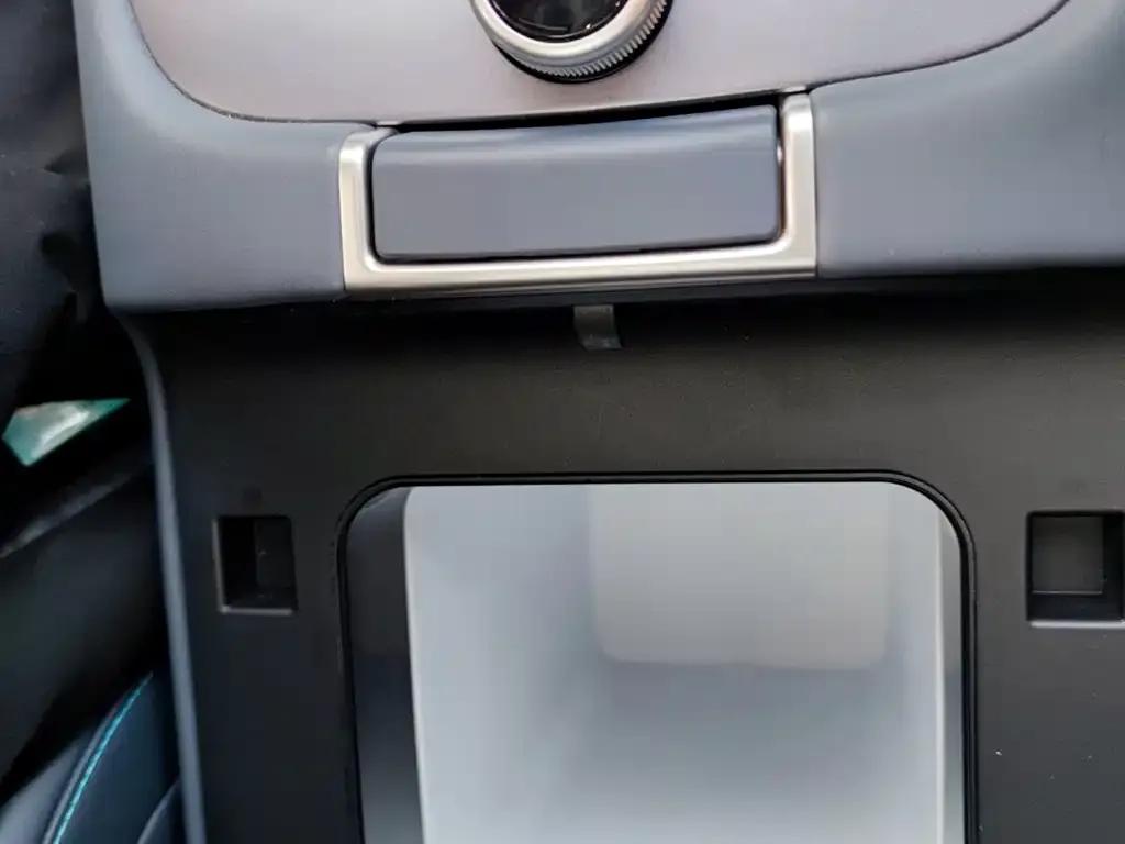 Hiace 07 DM-i 2025 Model 150 Navigator+ Edition — миниатюра 18