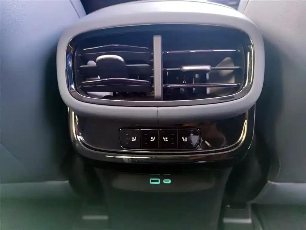 Hiace 07 DM-i 2025 Model 150 Navigator+ Edition — миниатюра 19