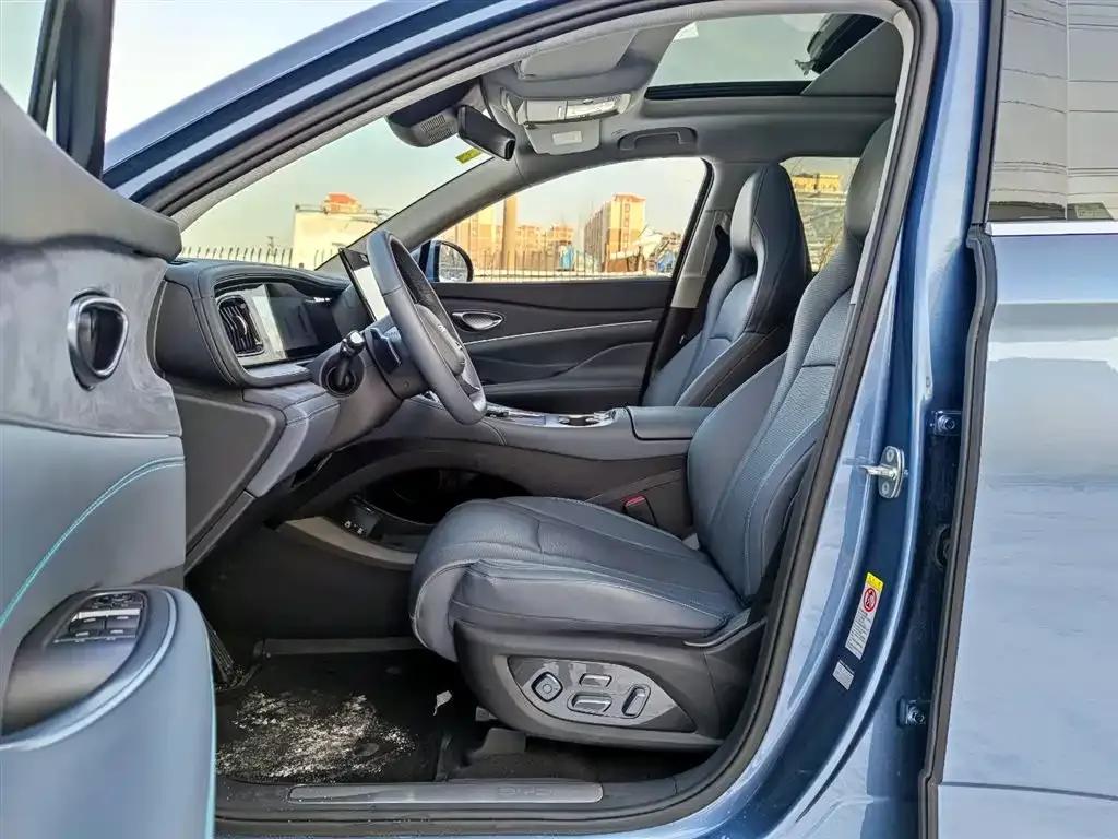 Hiace 07 DM-i 2025 Model 150 Navigator+ Edition — миниатюра 7