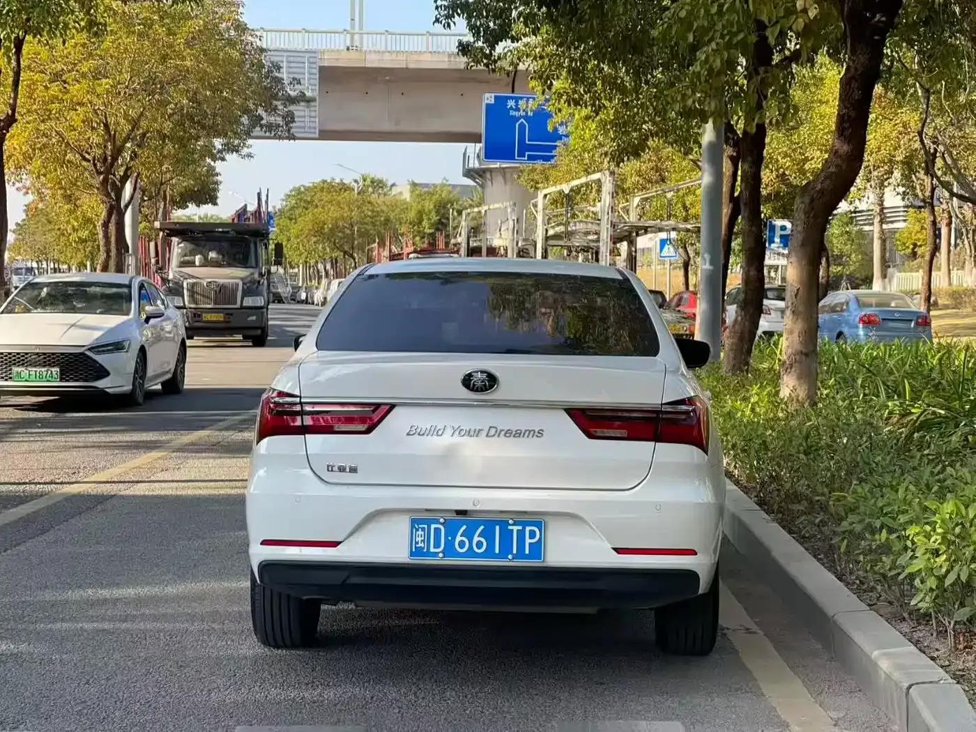 Qin 2019 1.5L Automatic Deluxe Edition — миниатюра 8