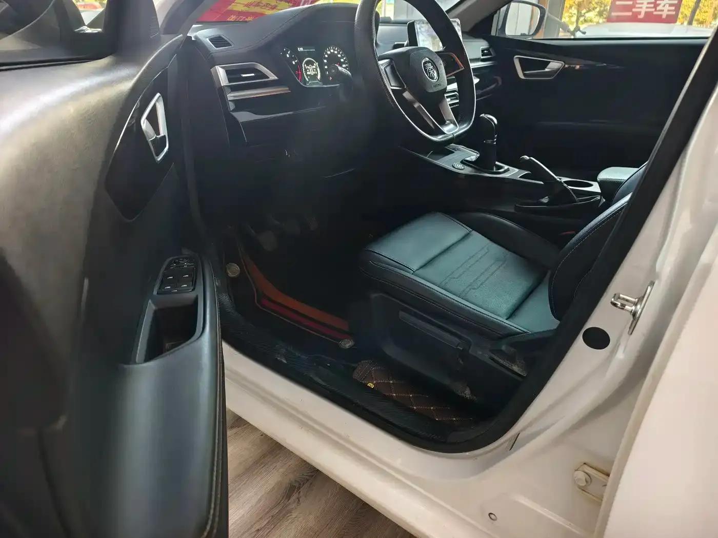 Qin 2019 1.5L Manual Deluxe Edition — миниатюра 11