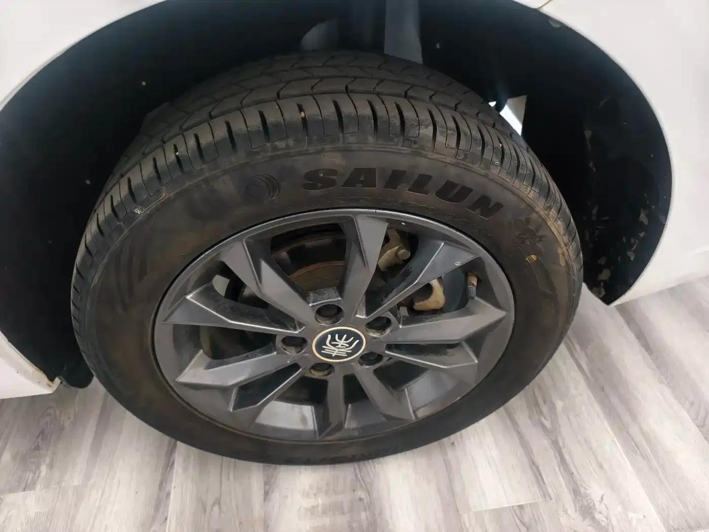 Qin 2019 1.5L Manual Deluxe Edition — миниатюра 14