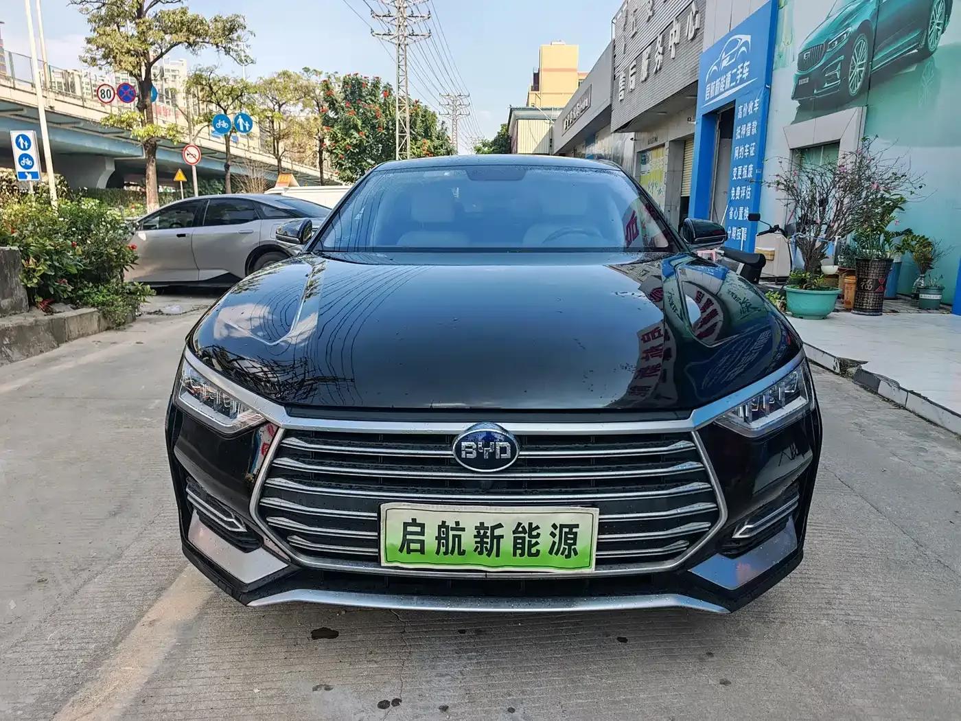 BYD e9 2021 Business Edition — миниатюра 2