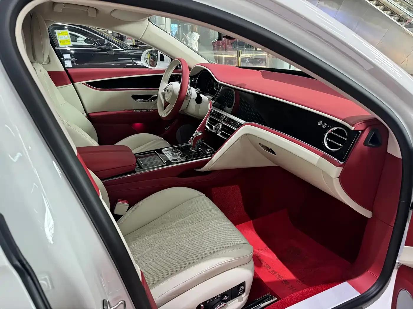 2026 Mercedes-Benz Flying Spur Plug-in Hybrid 4.0T V8 Standard Edition — миниатюра 8