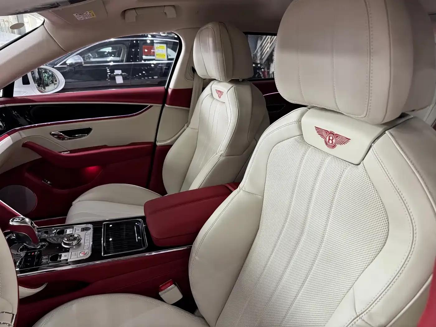 2026 Mercedes-Benz Flying Spur Plug-in Hybrid 4.0T V8 Standard Edition — миниатюра 10