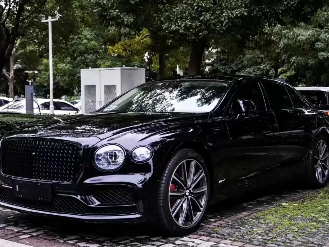 2022 Flying Spur Plug-in Hybrid 2.9T V6 — миниатюра 1