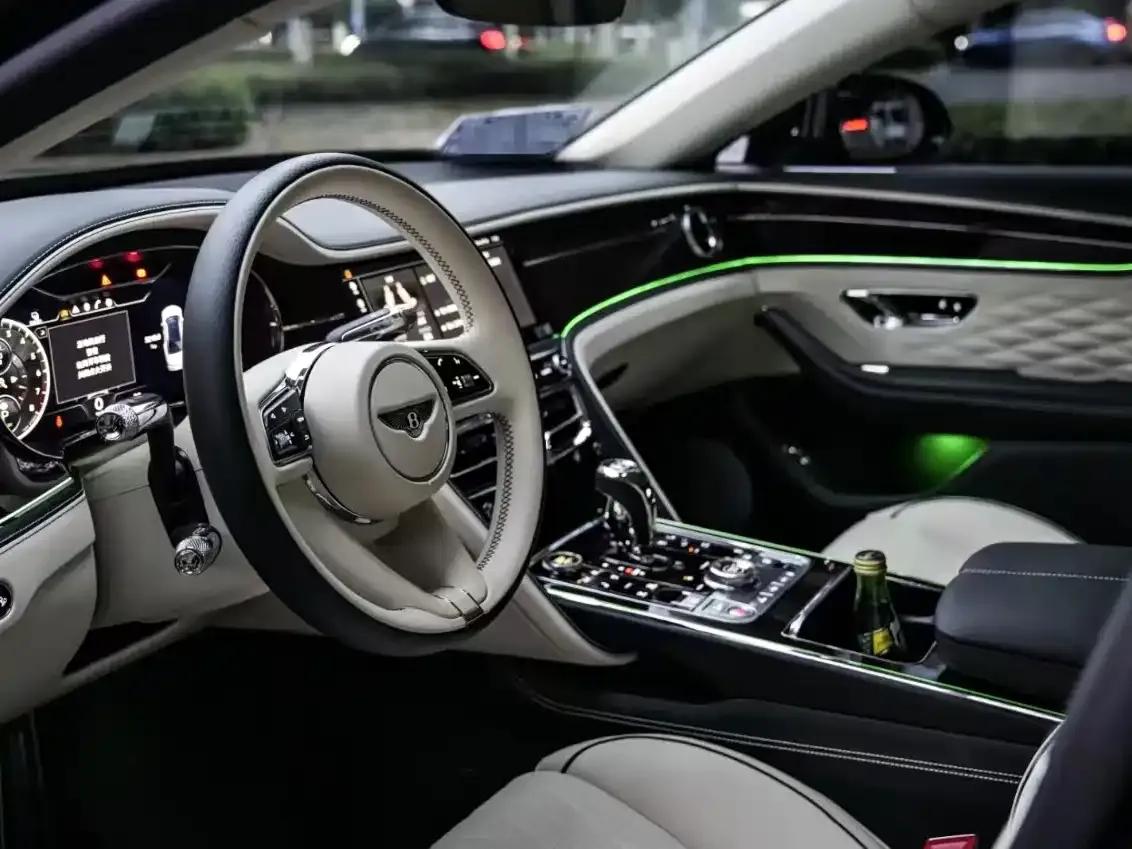 2022 Flying Spur Plug-in Hybrid 2.9T V6 — миниатюра 4