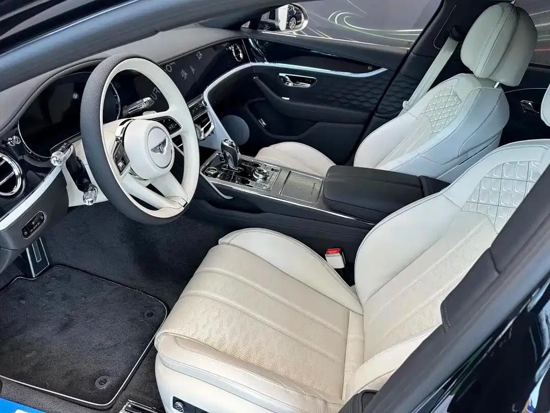 Flying Spur Plug-in Hybrid 2025 4.0T V8 Mulliner — миниатюра 10