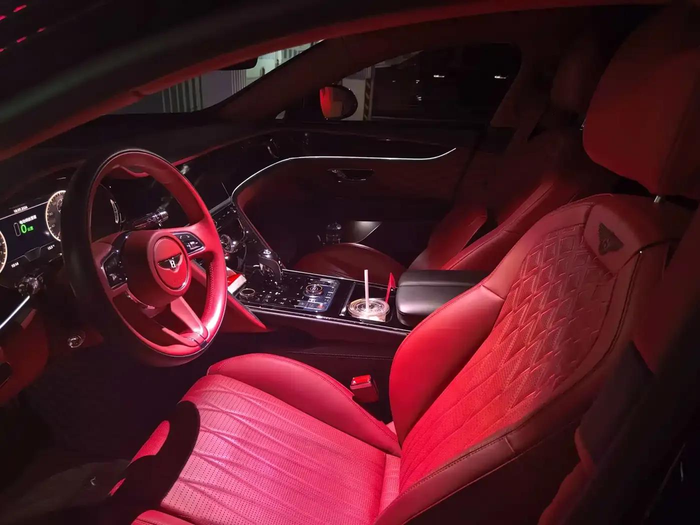 2022 Flying Spur Plug-in Hybrid 2.9T V6 — миниатюра 4