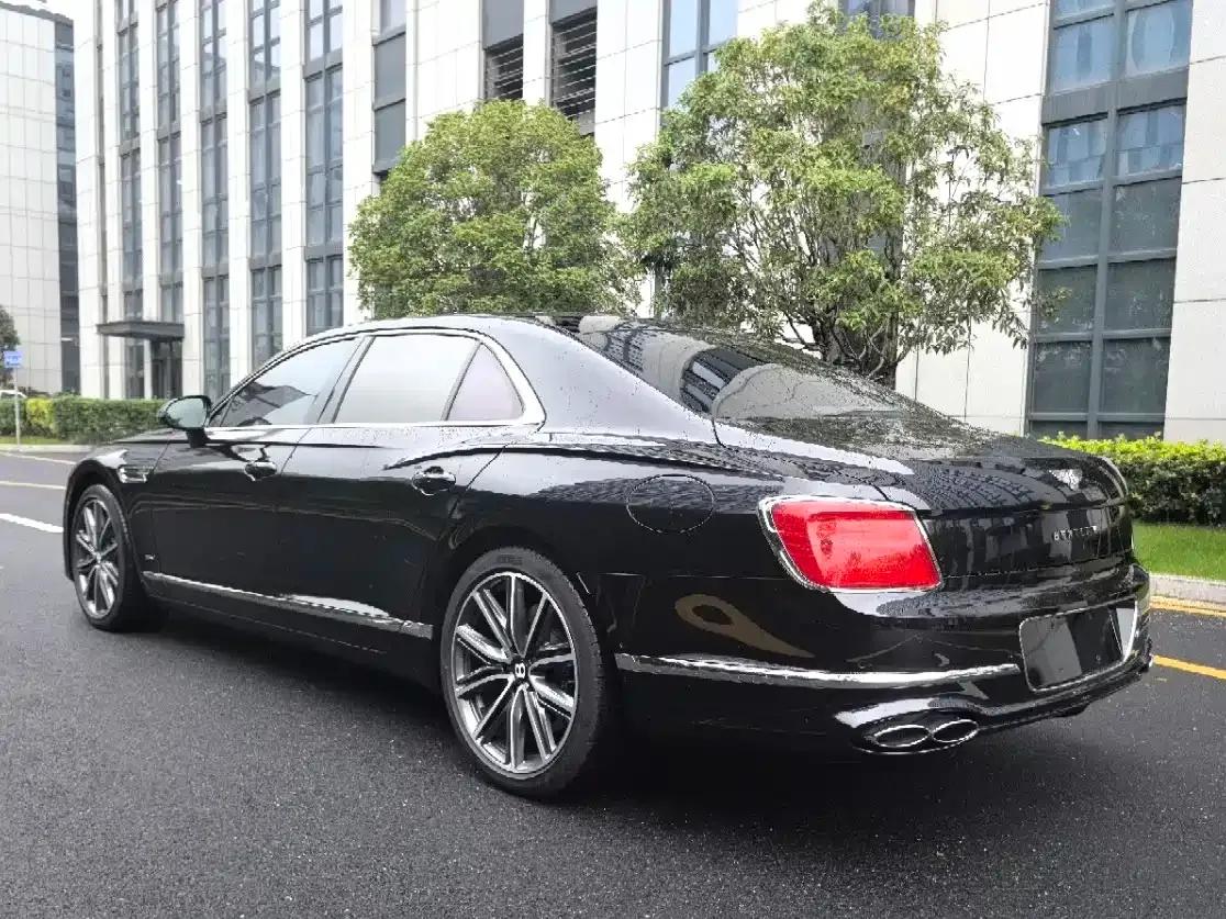 2022 Flying Spur Plug-in Hybrid 2.9T V6 — миниатюра 6