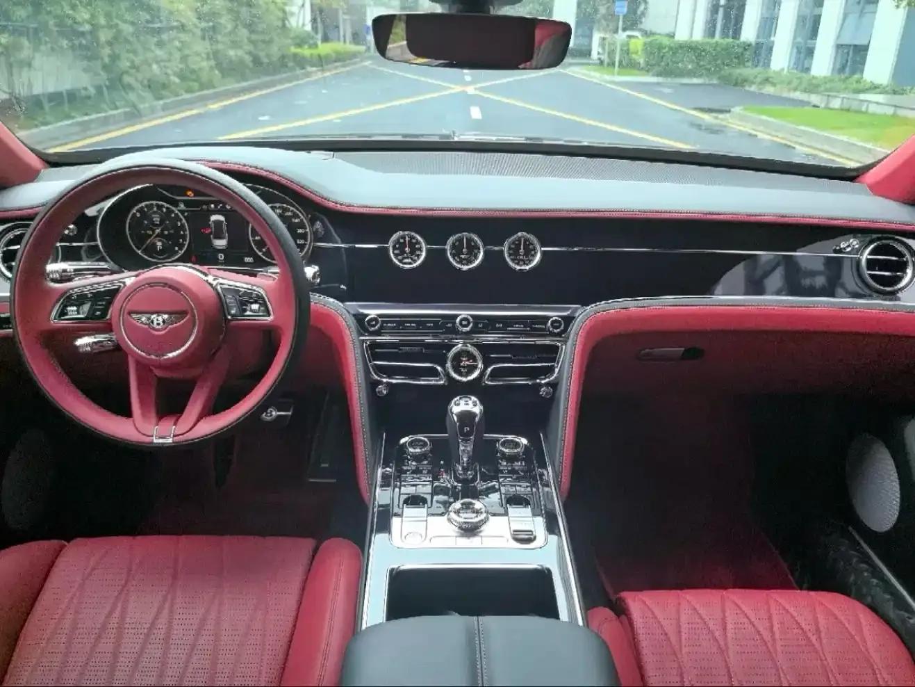 2022 Flying Spur Plug-in Hybrid 2.9T V6 — миниатюра 7