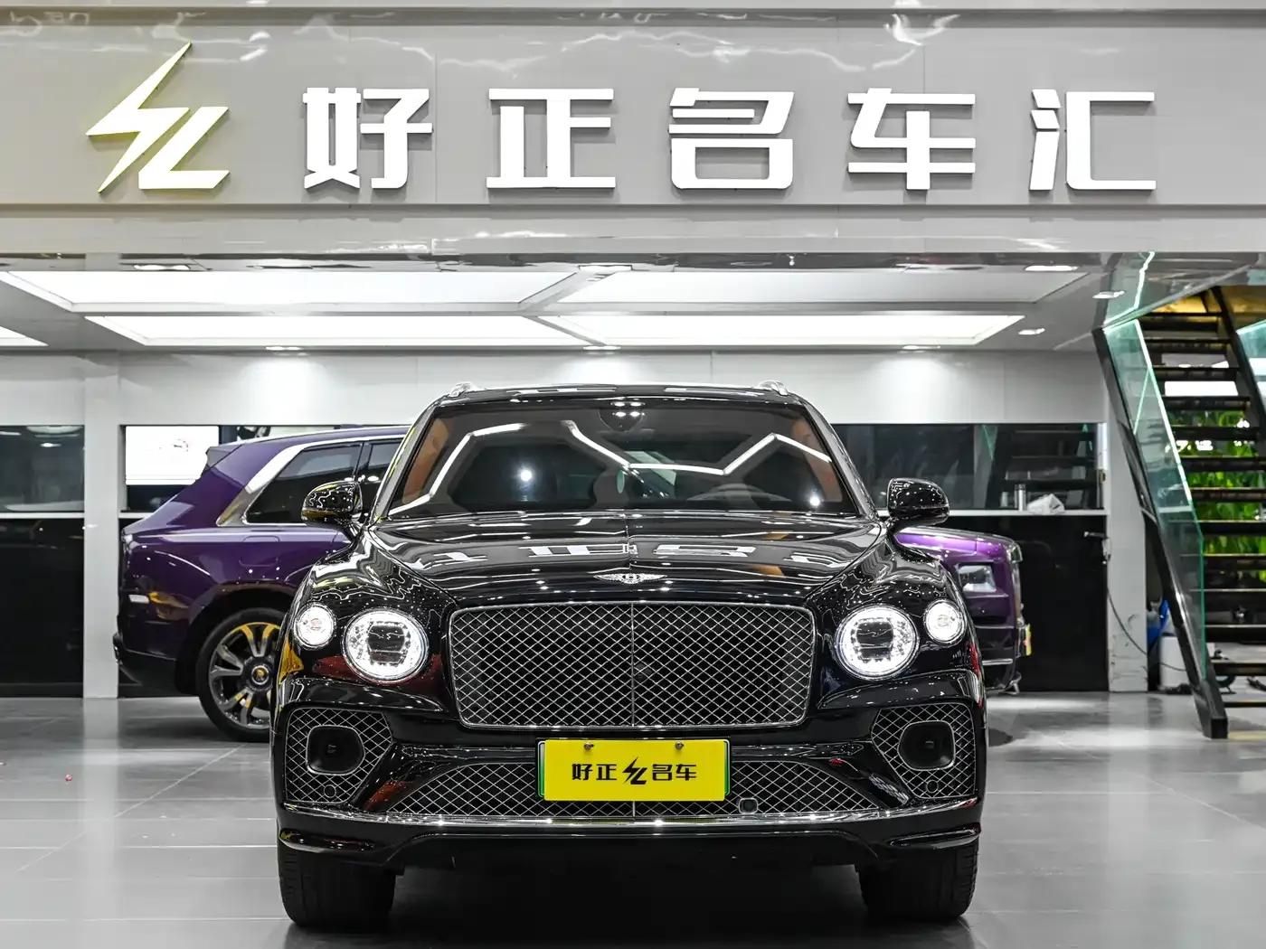 Bentayga Plug-in Hybrid 2021 3.0T PHEV — миниатюра 7