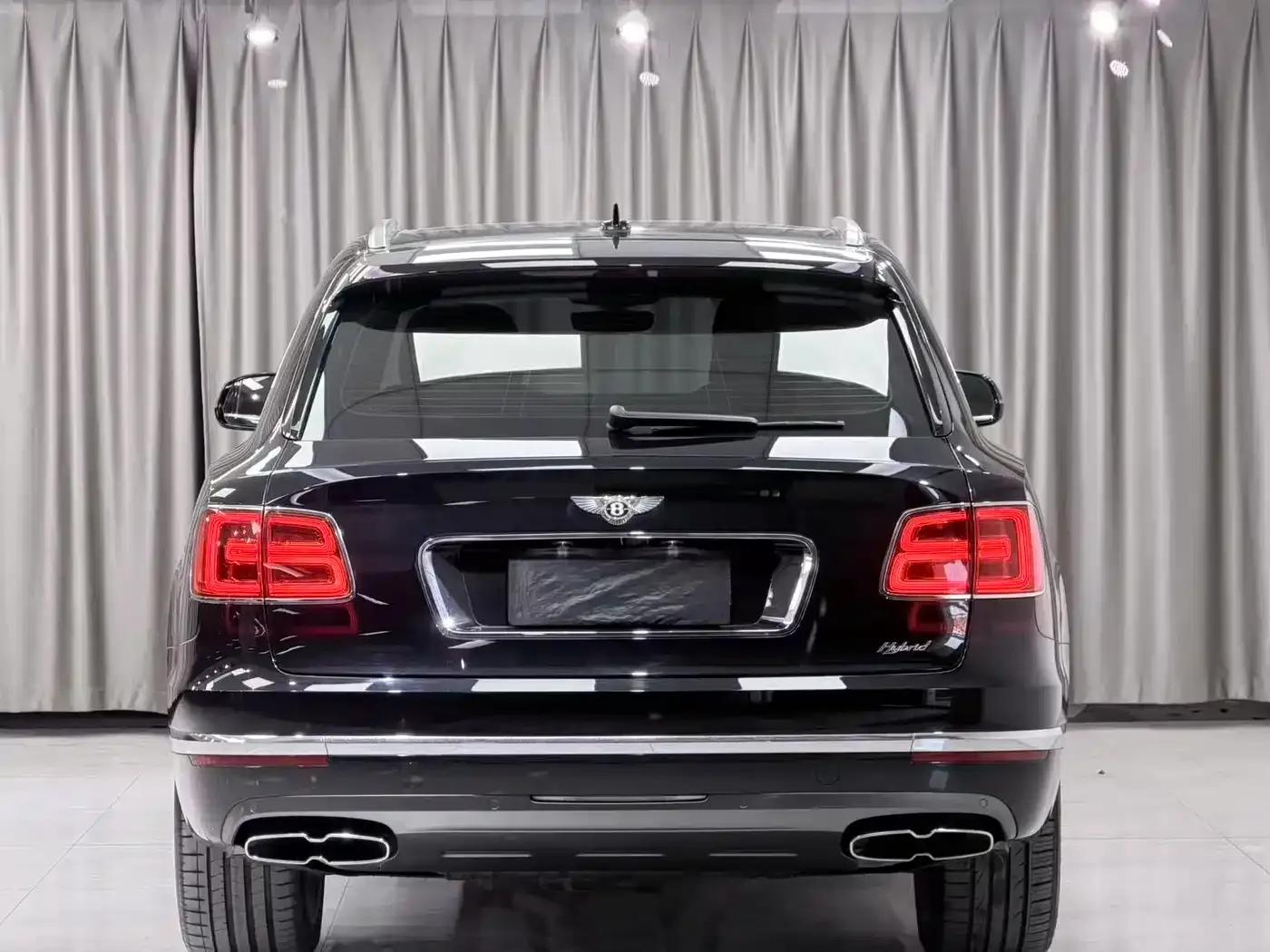 Bentayga Plug-in Hybrid 2019 3.0T PHEV — миниатюра 13