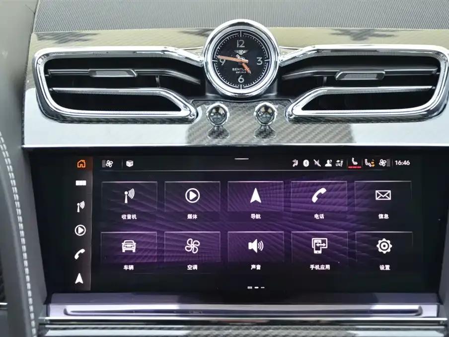 Bentayga Plug-in Hybrid 2024 3.0T PHEV — миниатюра 7
