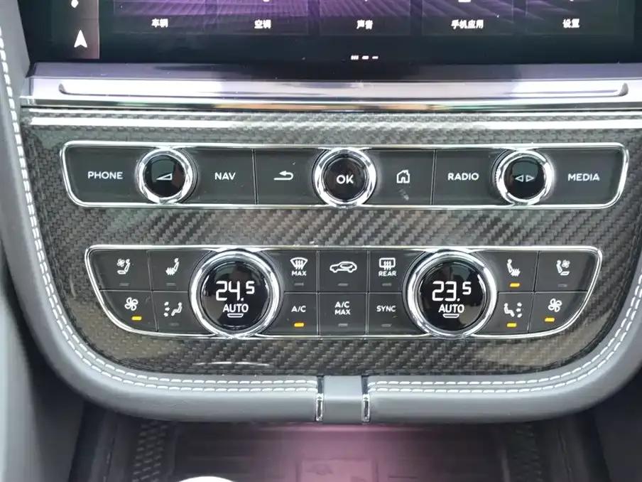 Bentayga Plug-in Hybrid 2024 3.0T PHEV — миниатюра 8