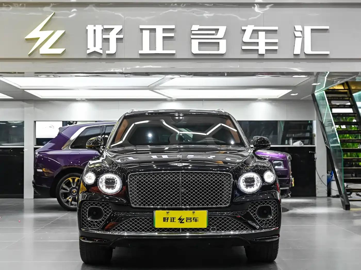 Bentayga Plug-in Hybrid 2021 3.0T PHEV — миниатюра 3