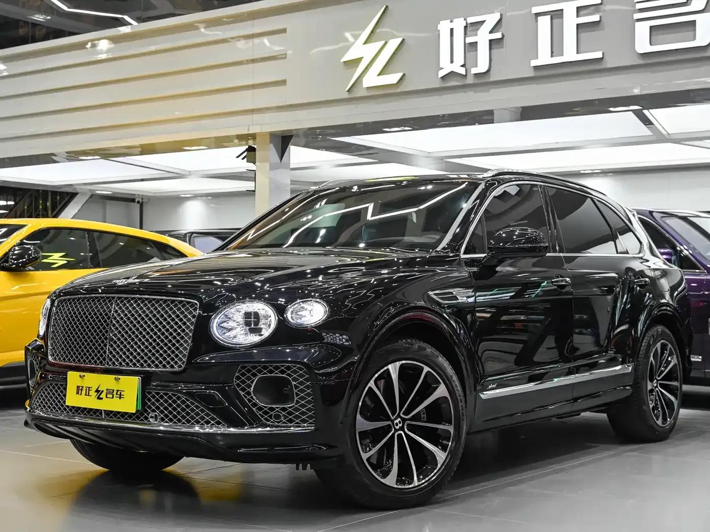 Bentayga Plug-in Hybrid 2021 3.0T PHEV — миниатюра 4