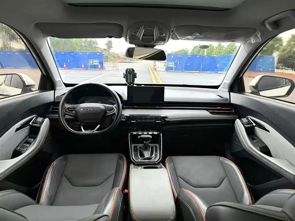 Baojun RS-3 2020 1.5L CVT 24-Hour Online Elite Edition — миниатюра 5
