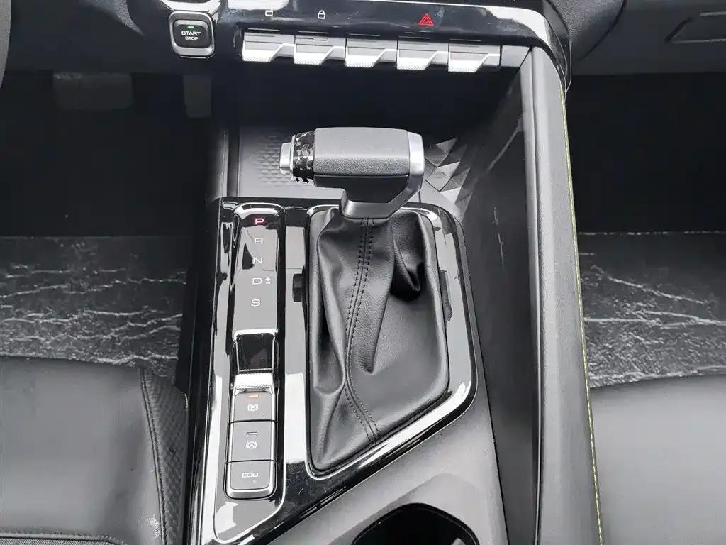 Baojun Valli 2021 1.5T Yili Ranch CVT Luxury Edition — миниатюра 13