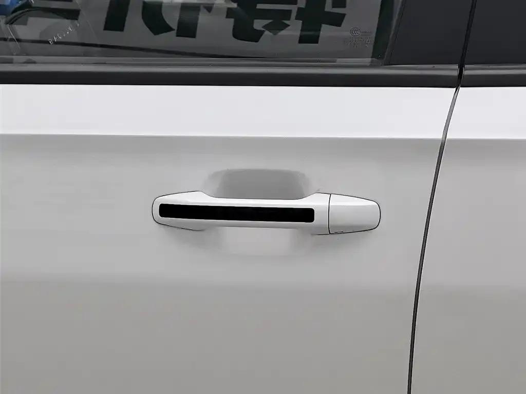Baojun Valli 2021 1.5T Yili Ranch CVT Luxury Edition — миниатюра 18