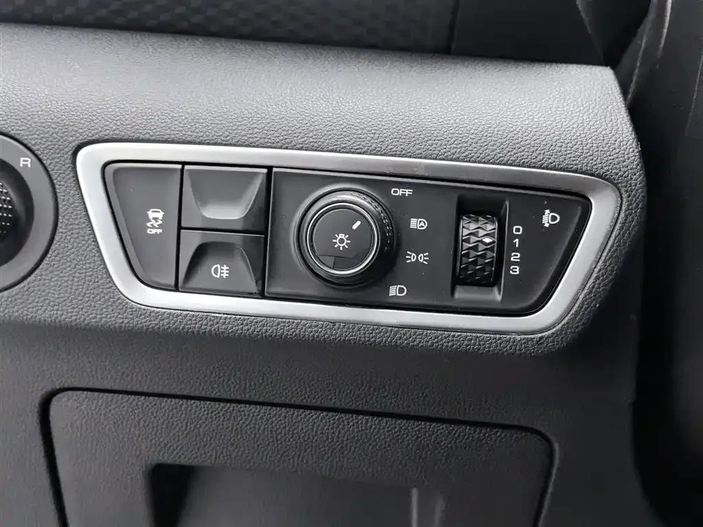 Baojun Valli 2021 1.5T Yili Ranch CVT Luxury Edition — миниатюра 21