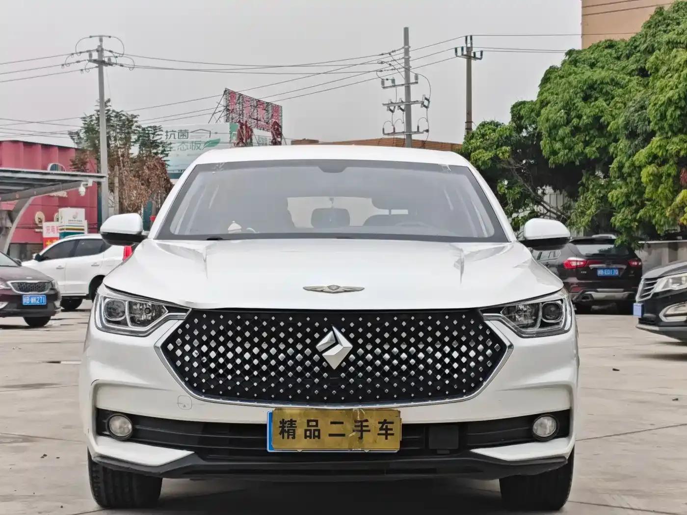 Baojun RC-6 2019 1.5T CVT 24-Hour Online Luxury Edition — миниатюра 2