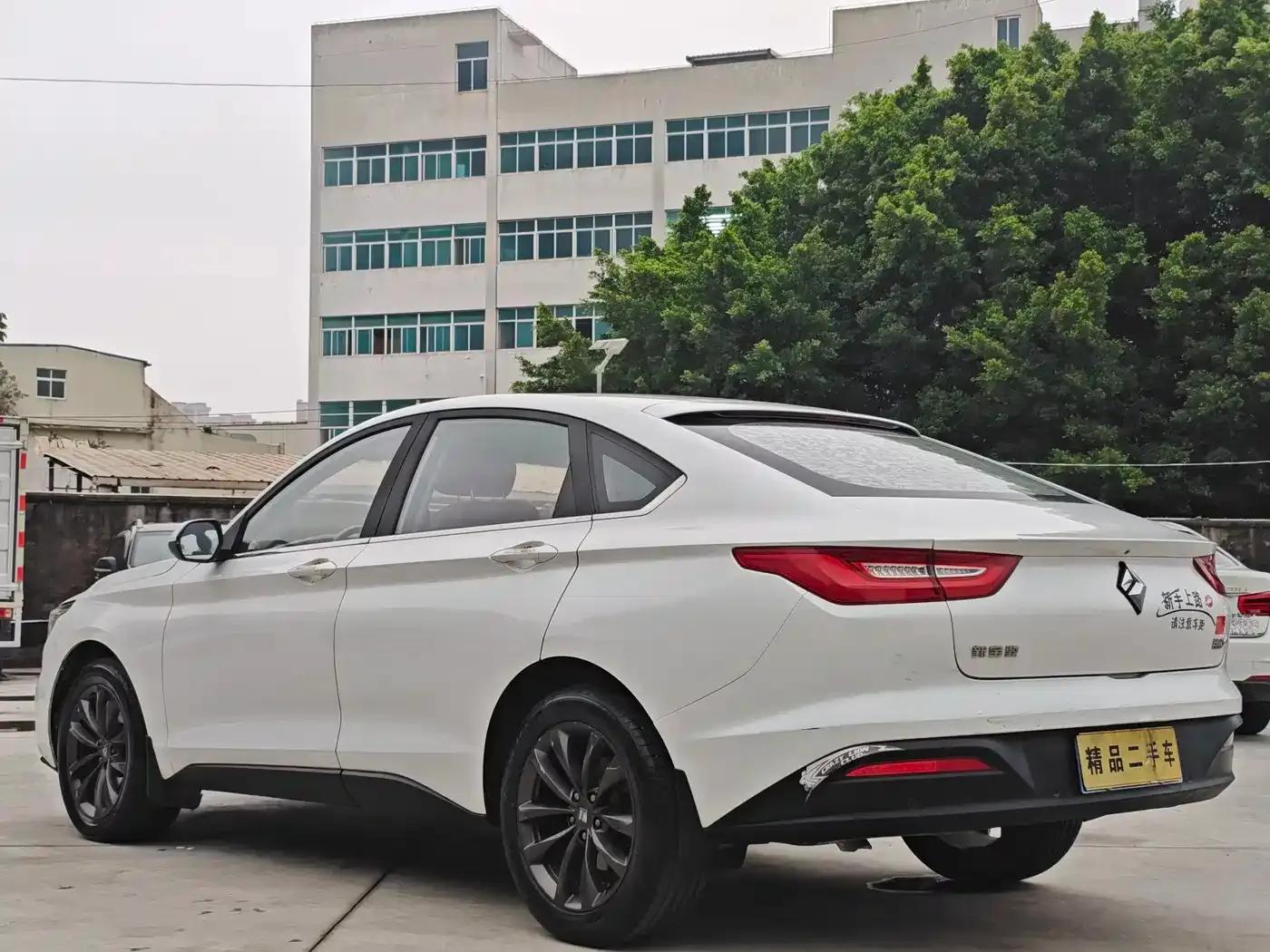 Baojun RC-6 2019 1.5T CVT 24-Hour Online Luxury Edition — миниатюра 7