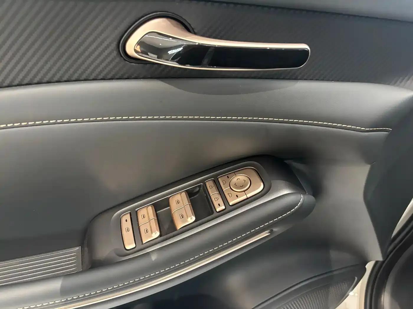 Baojun E6 2026 500km Enjoy Edition — миниатюра 14